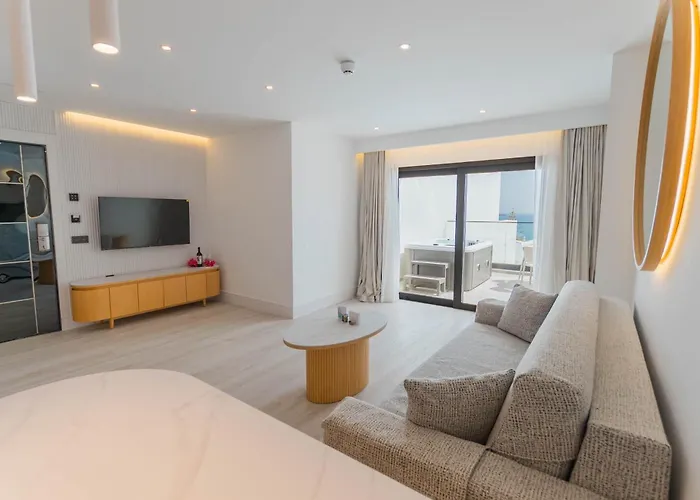Royal Atlantico Hotel